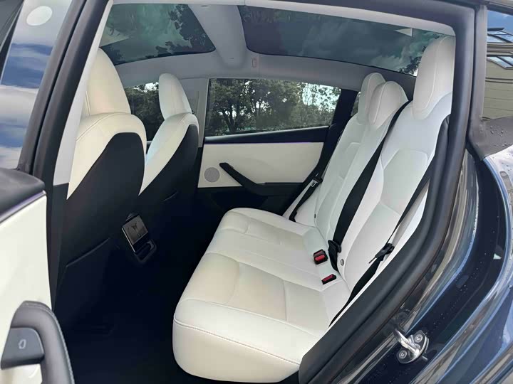 Model 3 2023 RWD - zdjęcie 16