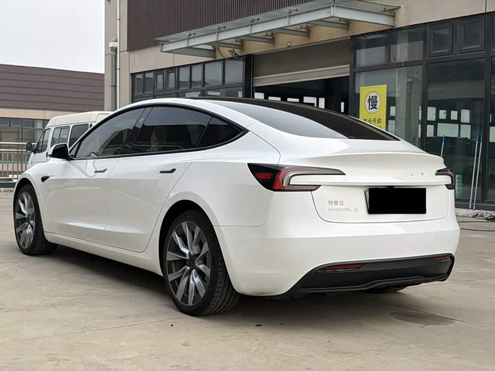 Model 3 2023 RWD - zdjęcie 18