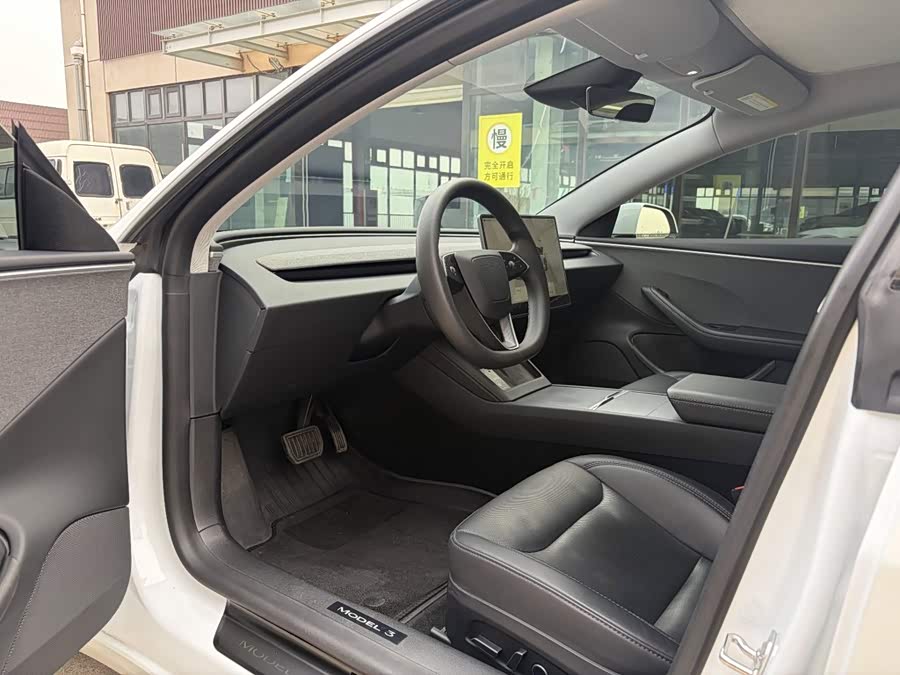 Model 3 2023 RWD - zdjęcie 4