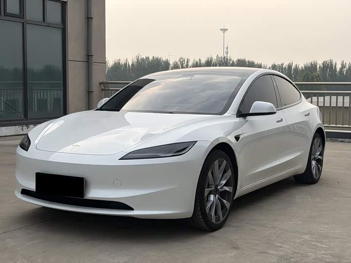 Model 3 2023 RWD - zdjęcie 10