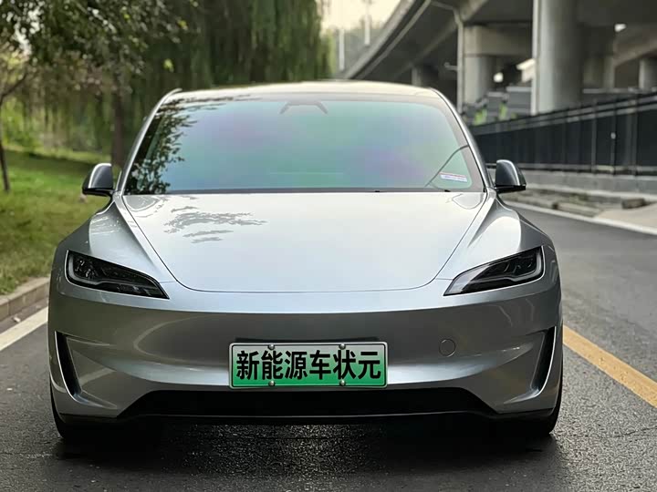 Model 3 2024 High Performance AWD - zdjęcie 11