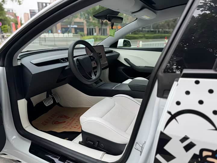 Model 3 2024 High Performance AWD - zdjęcie 13