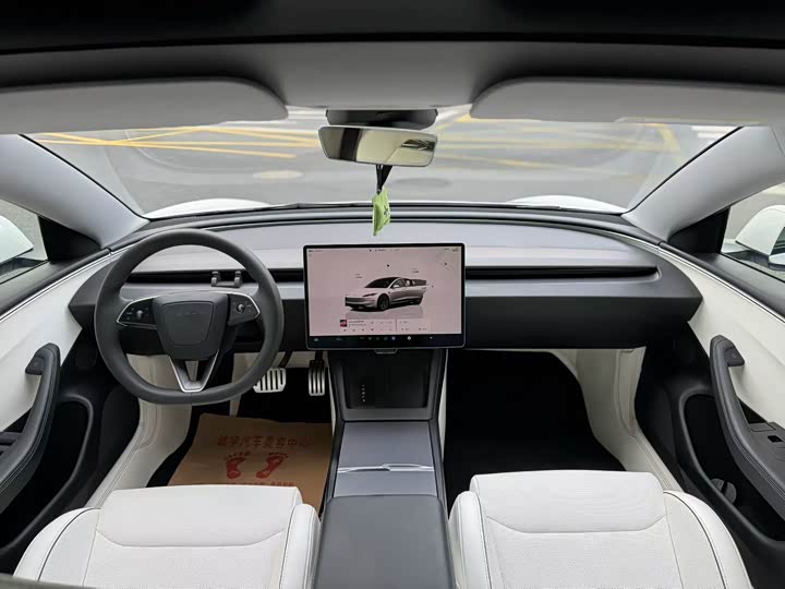 Model 3 2024 High Performance AWD - zdjęcie 14