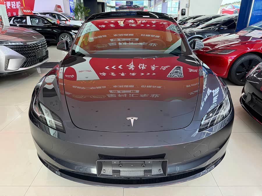 Model 3 2025 RWD - zdjęcie 1