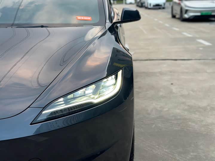 Model 3 2025 RWD - zdjęcie 16