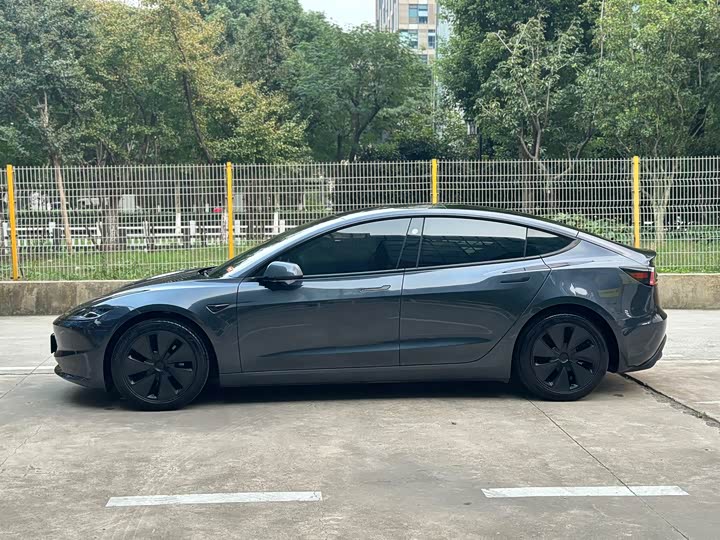 Model 3 2025 RWD - zdjęcie 19