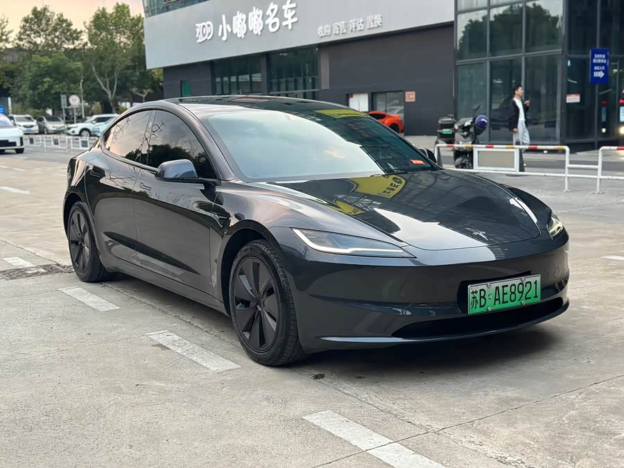Model 3 2025 RWD - zdjęcie 4