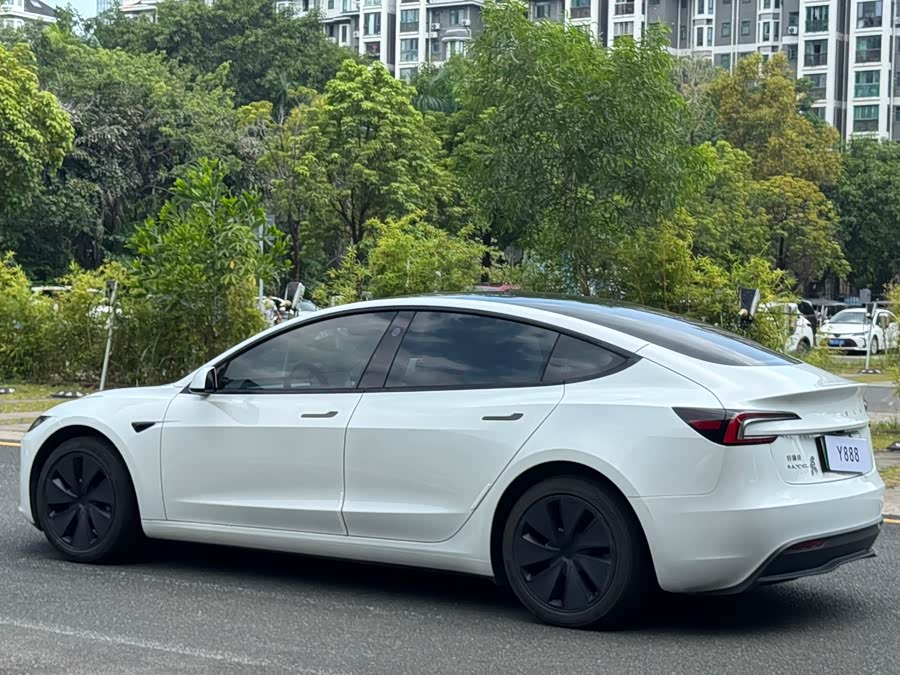 Model 3 2026 RWD - zdjęcie 15