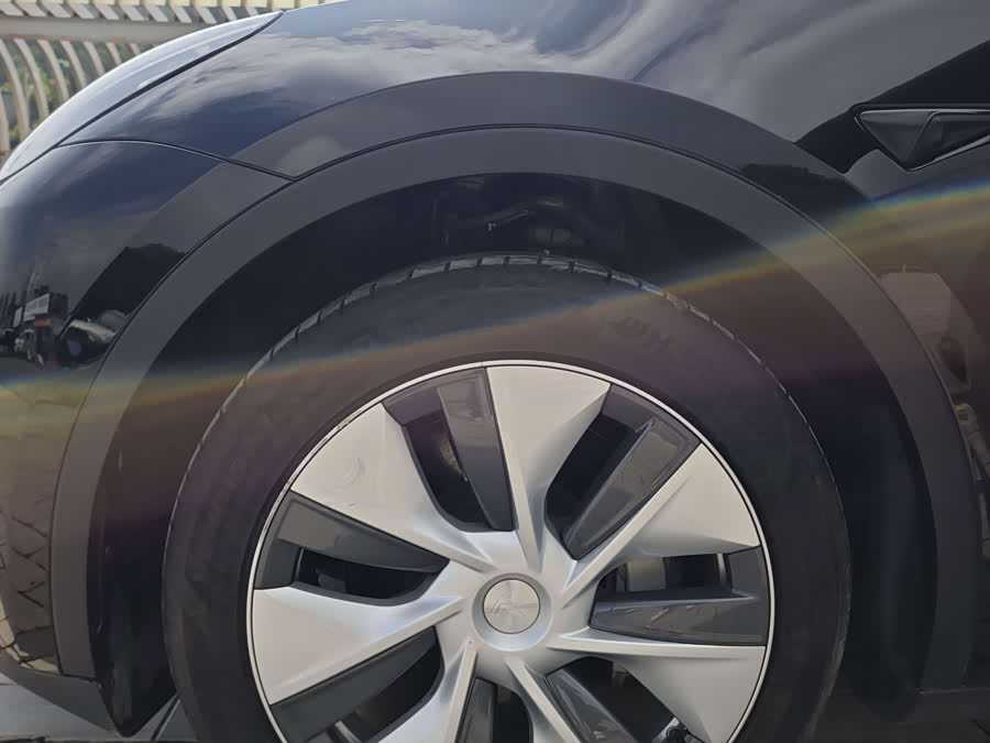 Model Y 2022 Facelift RWD - zdjęcie 13