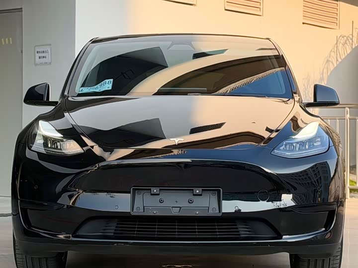 Model Y 2022 Facelift RWD - zdjęcie 14
