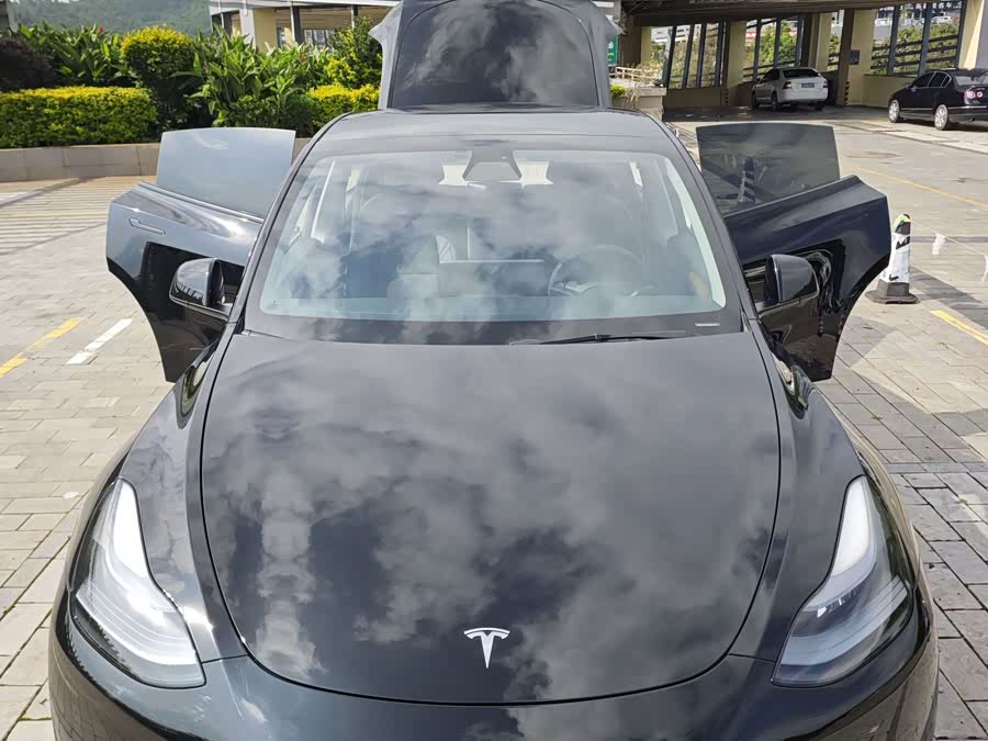 Model Y 2022 Facelift RWD - zdjęcie 14