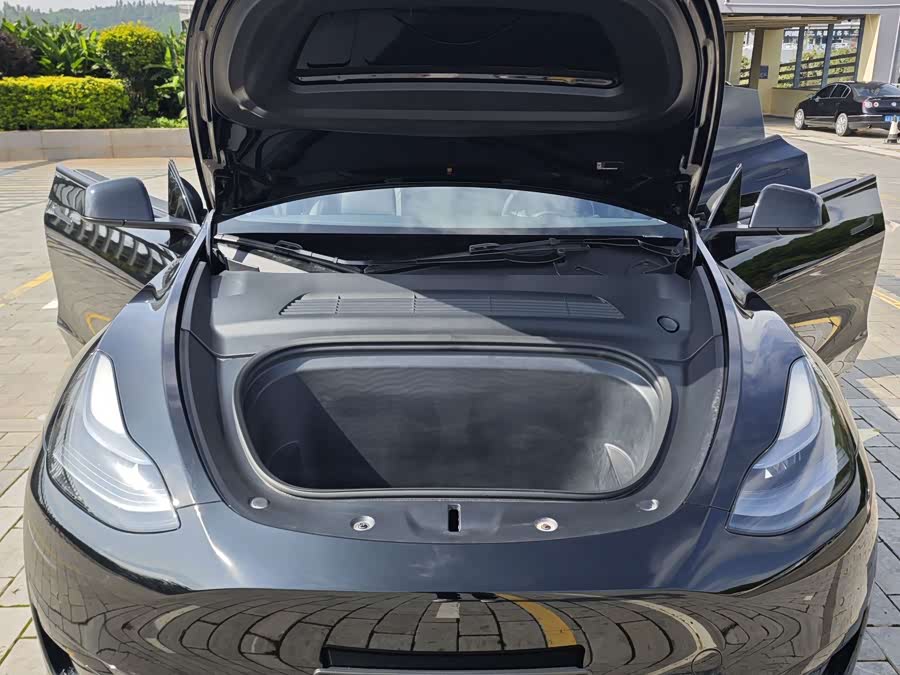 Model Y 2022 Facelift RWD - zdjęcie 18