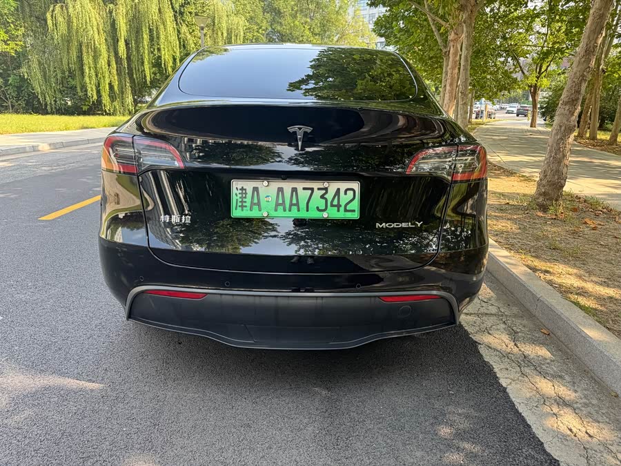 Model Y 2022 Facelift RWD - zdjęcie 4