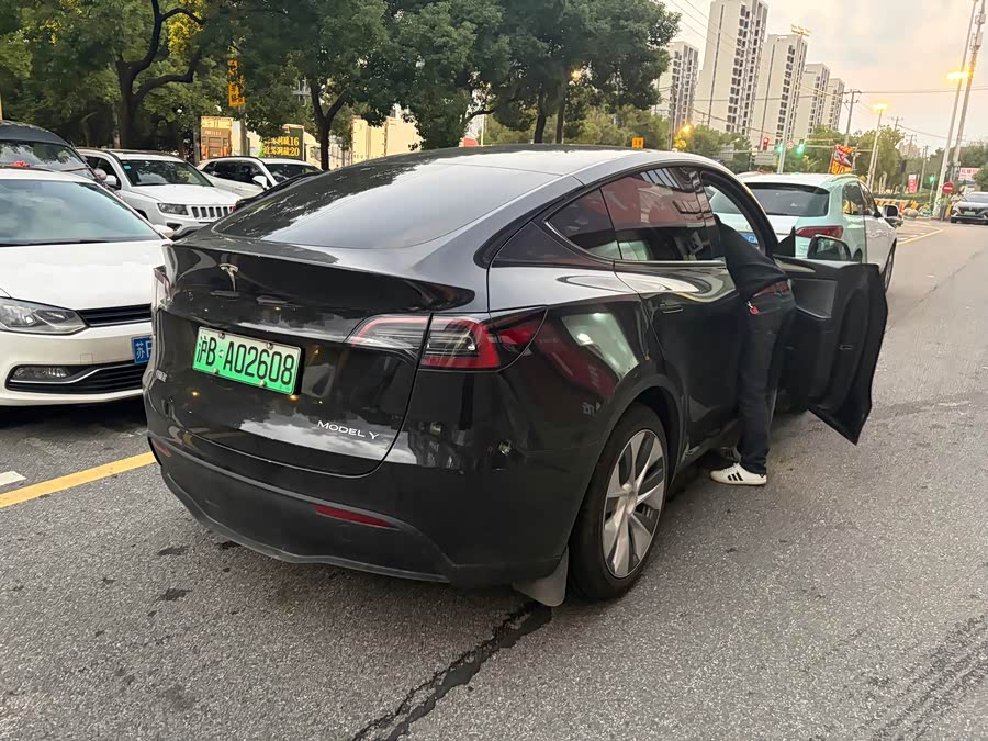 Model Y 2022 Facelift RWD - zdjęcie 6