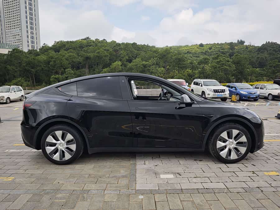 Model Y 2022 Facelift RWD - zdjęcie 6