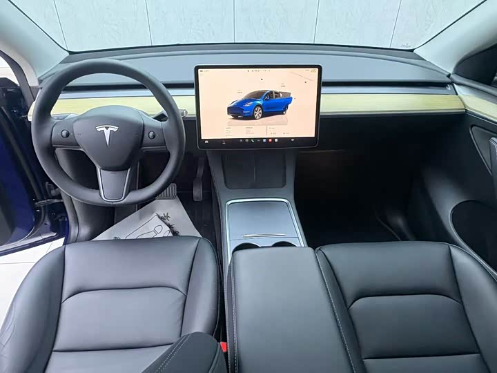 Model Y 2022 RWD - zdjęcie 15
