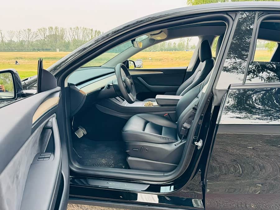 Model Y 2023 Long Range AWD - zdjęcie 4