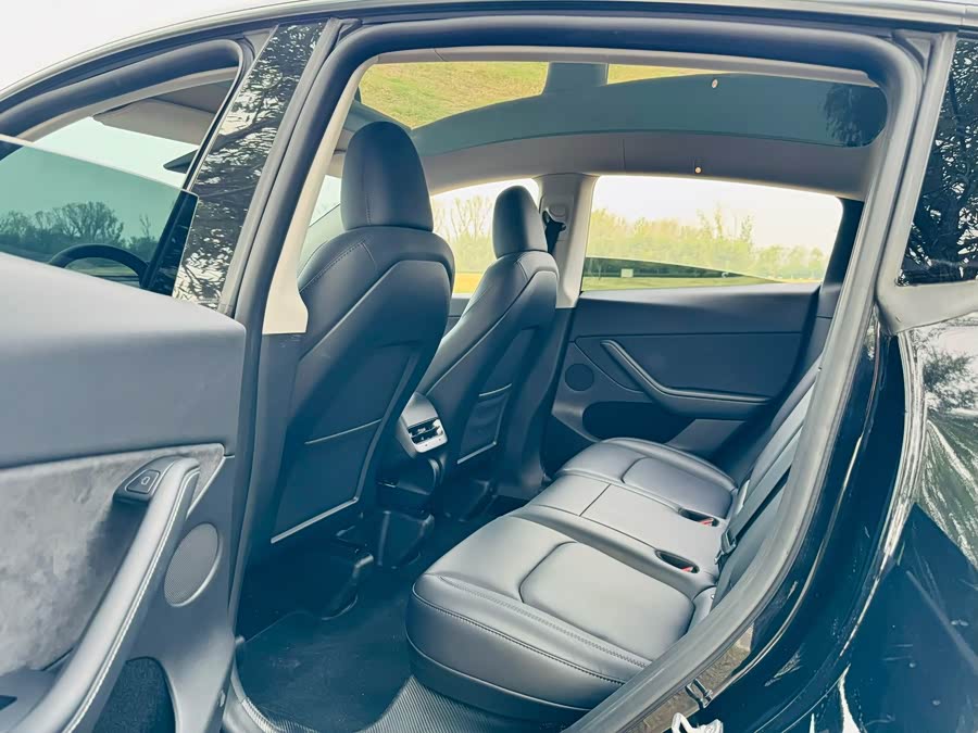 Model Y 2023 Long Range AWD - zdjęcie 5