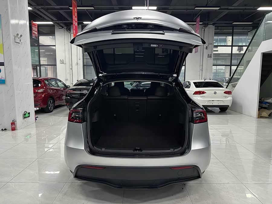 Model Y 2023 Rear-Wheel Drive Version - zdjęcie 11