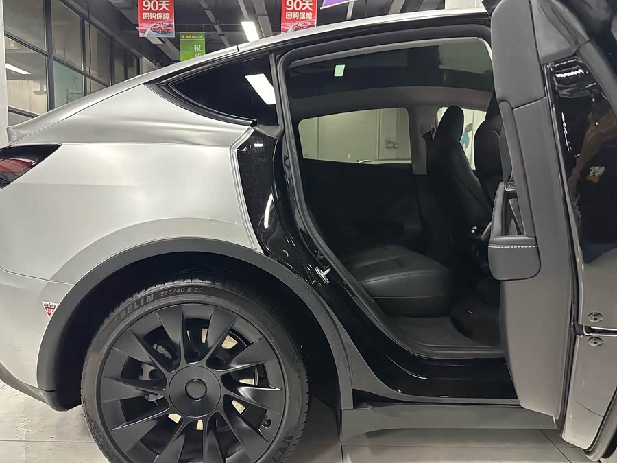 Model Y 2023 Rear-Wheel Drive Version - zdjęcie 5