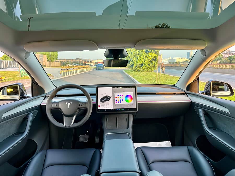 Model Y 2024 Long Range All-Wheel Drive Version - zdjęcie 15
