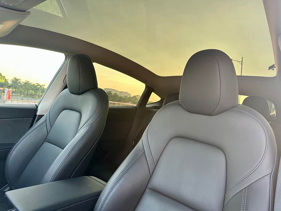 Model Y 2024 Long Range All-Wheel Drive Version - zdjęcie 16