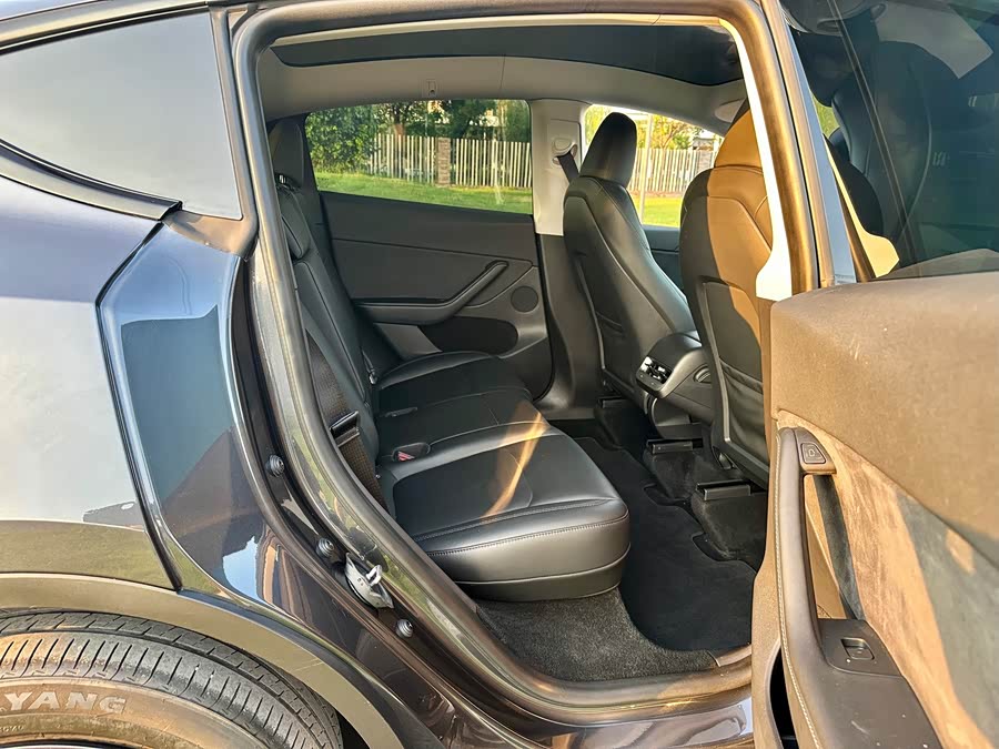 Model Y 2024 Long Range All-Wheel Drive Version - zdjęcie 18