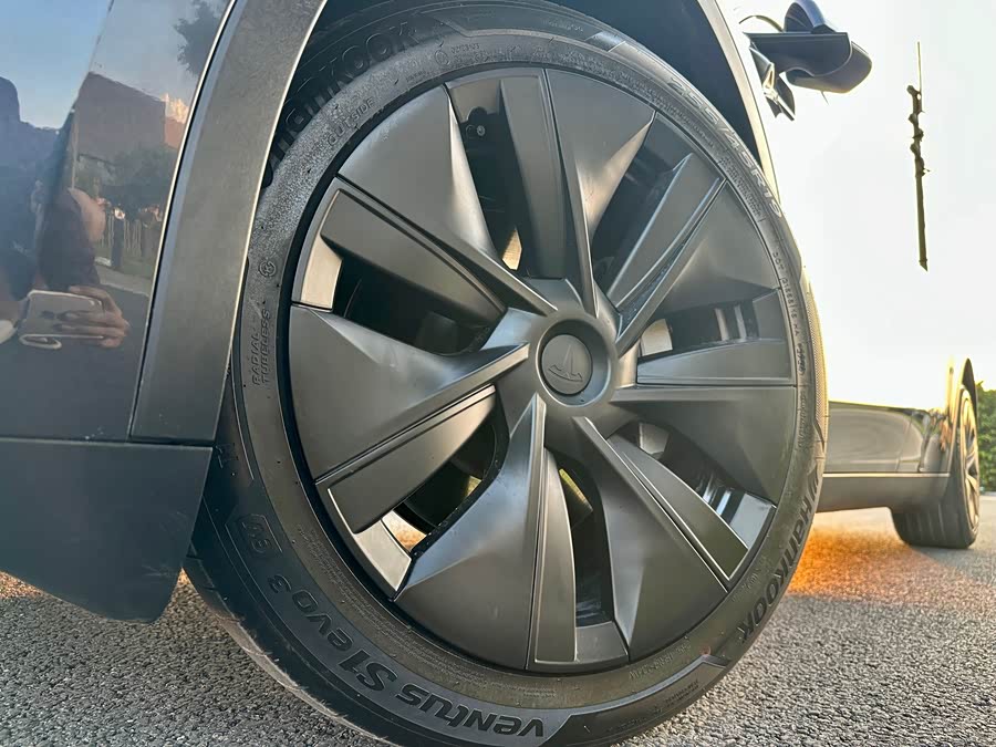 Model Y 2024 Long Range All-Wheel Drive Version - zdjęcie 19