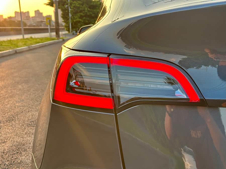 Model Y 2024 Long Range All-Wheel Drive Version - zdjęcie 7
