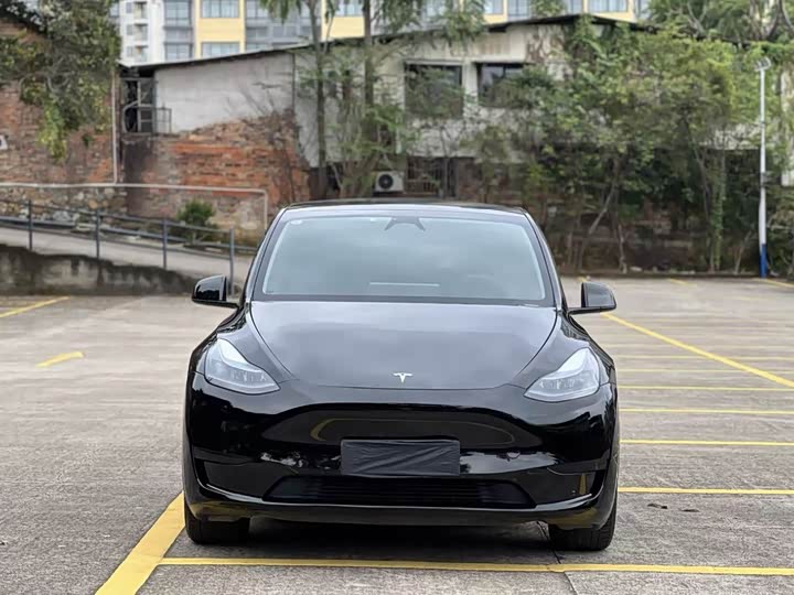 Model Y 2024 RWD - zdjęcie 11