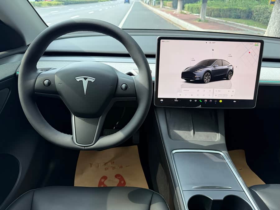 Model Y 2024 RWD - zdjęcie 14
