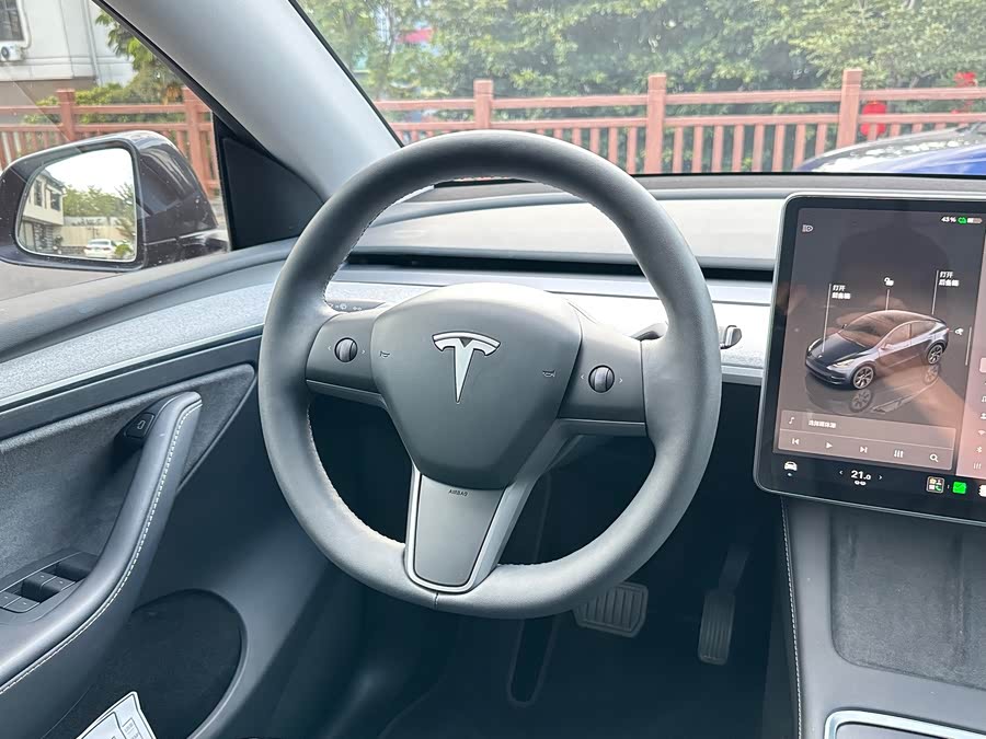 Model Y 2024 RWD - zdjęcie 17