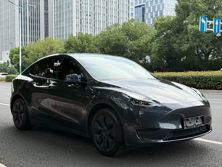 Model Y 2024 RWD - zdjęcie 7