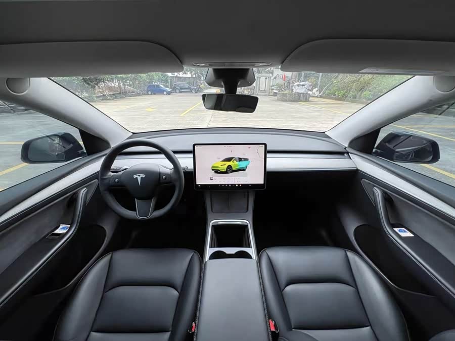 Model Y 2024 RWD - zdjęcie 8
