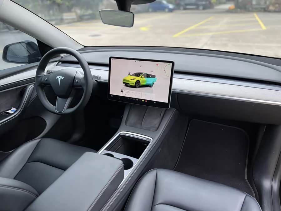 Model Y 2024 RWD - zdjęcie 9