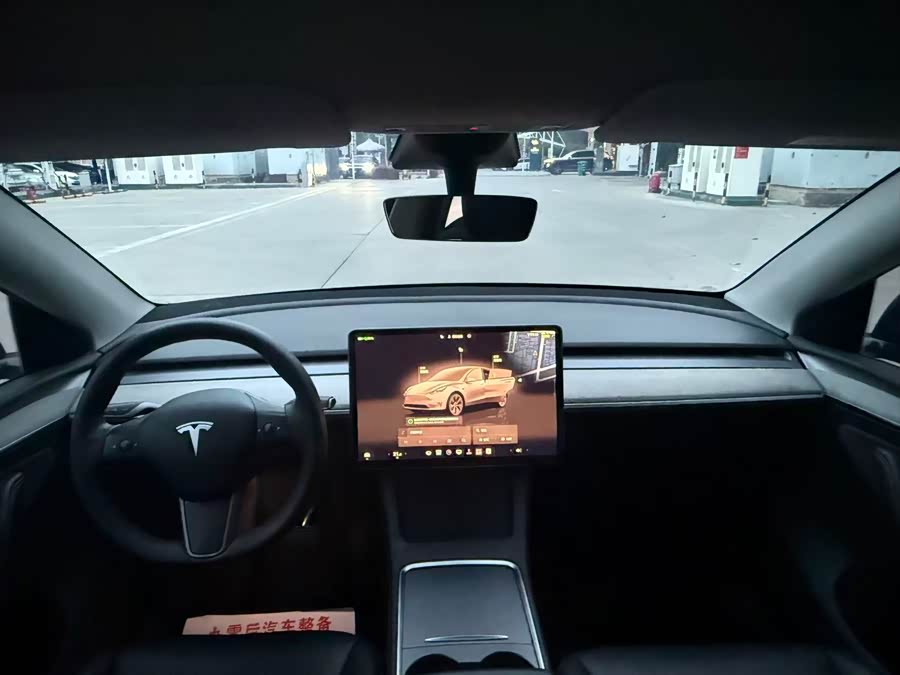 Model Y 2024 RWD - zdjęcie 9