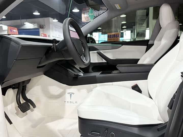 Model Y 2025 Facelift Long Range AWD - zdjęcie 13