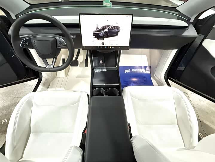 Model Y 2025 Facelift Long Range AWD - zdjęcie 14