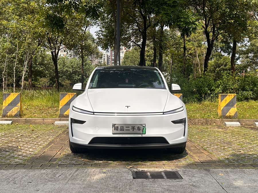 Model Y 2025 RWD - zdjęcie 2