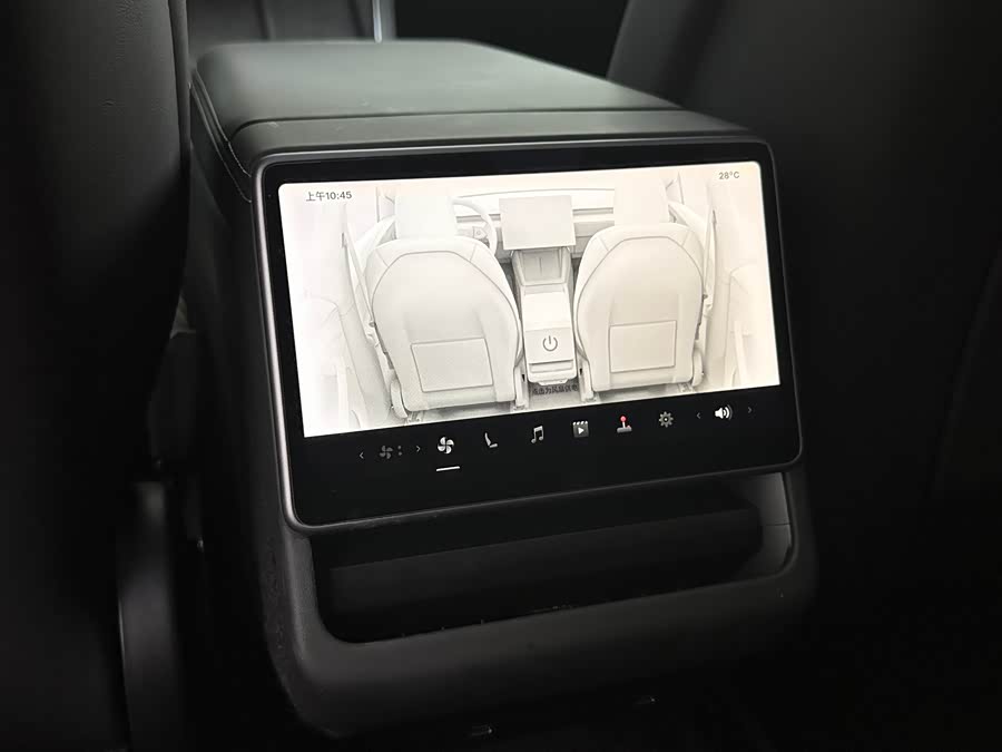 Model Y 2025 RWD - zdjęcie 14