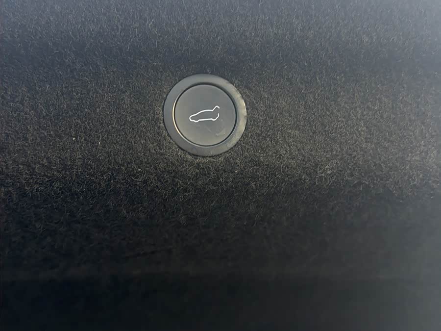 Model Y 2025 RWD - zdjęcie 17