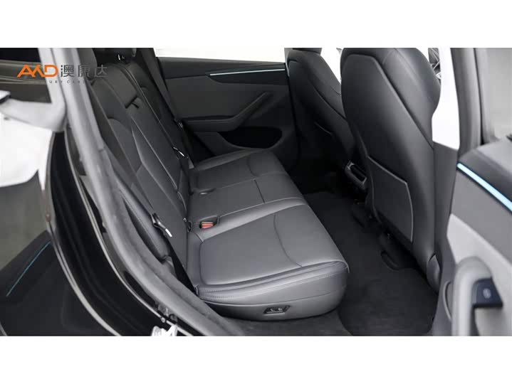 Model Y 2025 RWD - zdjęcie 18
