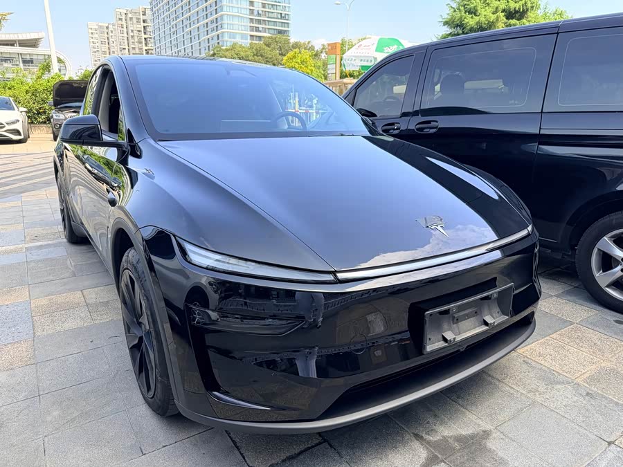 Model Y 2025 RWD - zdjęcie 3