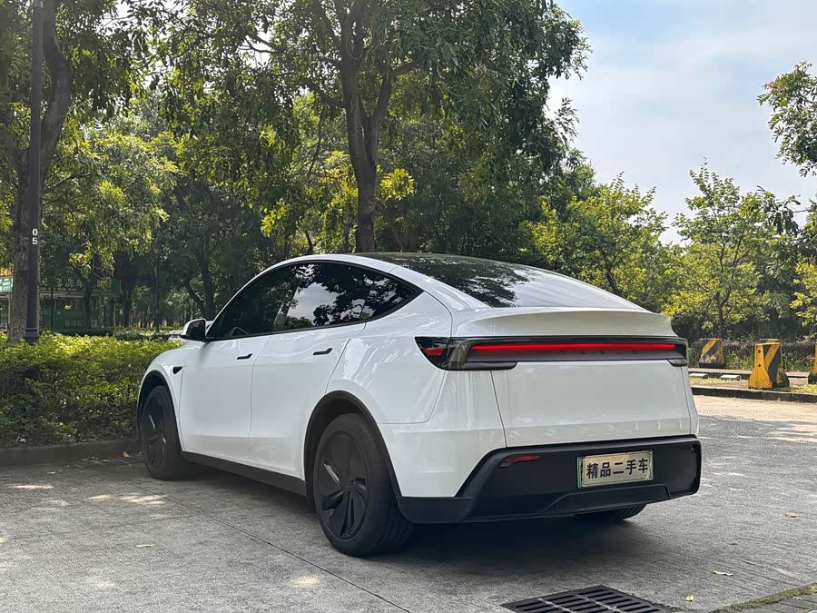 Model Y 2025 RWD - zdjęcie 6