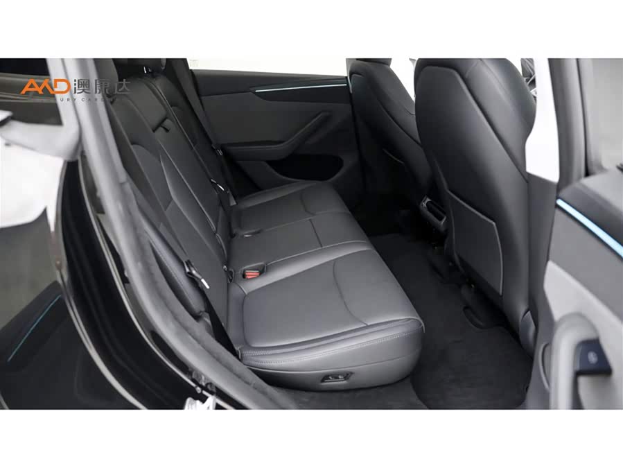 Model Y 2025 RWD - zdjęcie 8