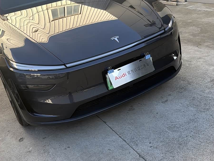 Model Y 2025 RWD - zdjęcie 10