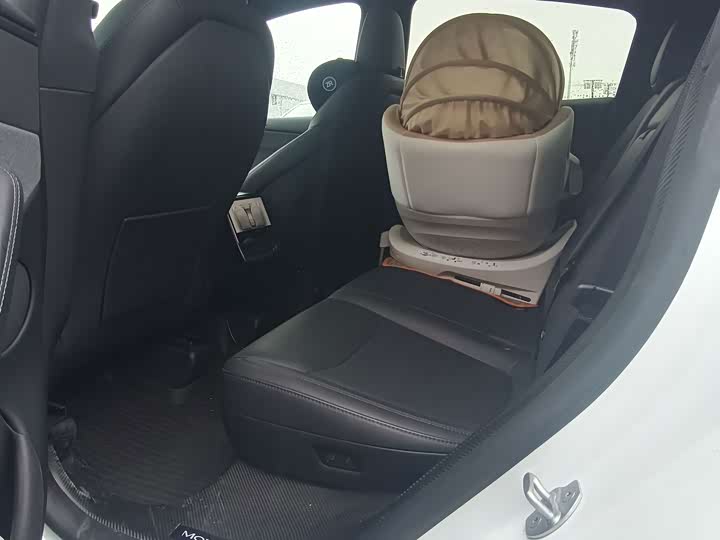 Model Y 2026 Long Range RWD - zdjęcie 15