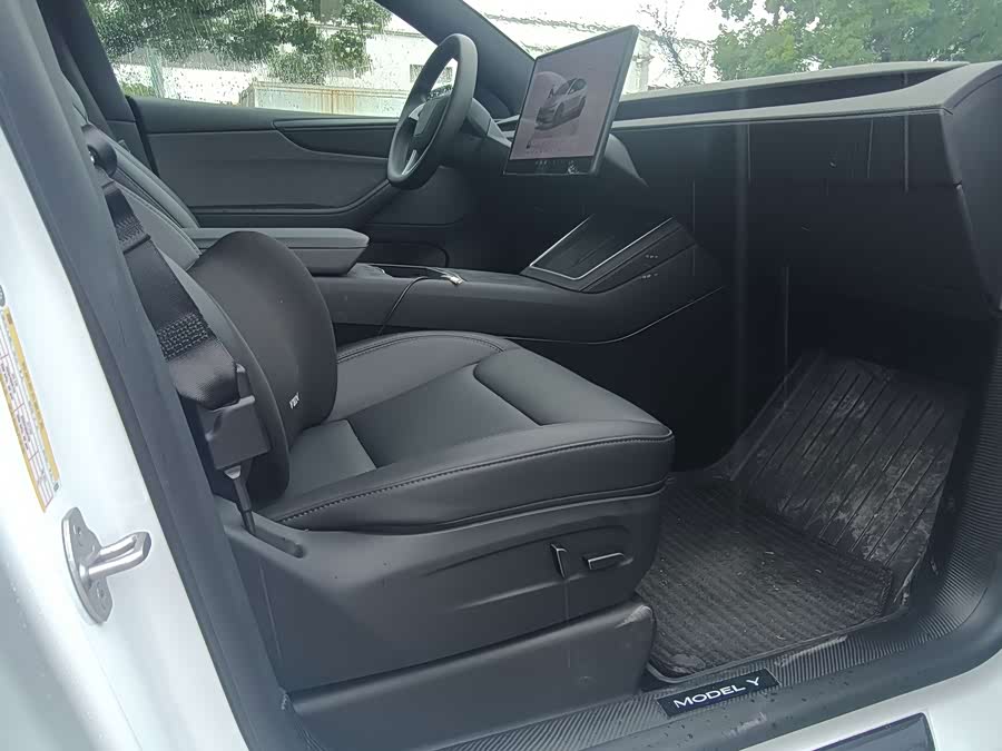 Model Y 2026 Long Range RWD - zdjęcie 4