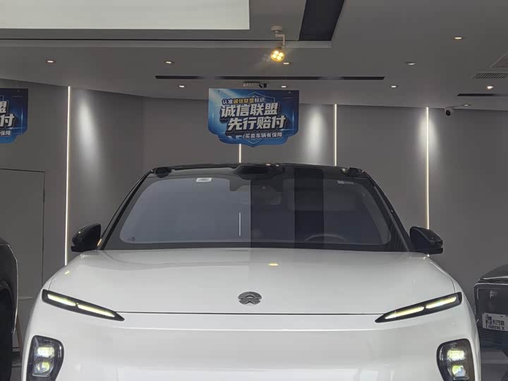 NIO ES8 2023 75kWh - zdjęcie 11