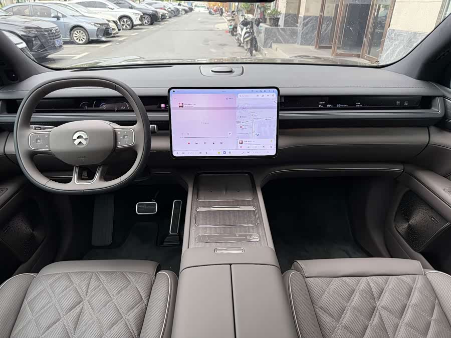 NIO ES8 2026 6-Seater Executive Luxury - zdjęcie 12